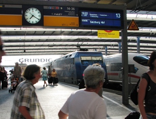 ミュンヘン中央駅１３番線