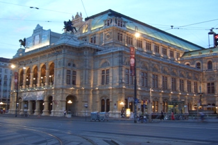 ウィーン　国立歌劇場